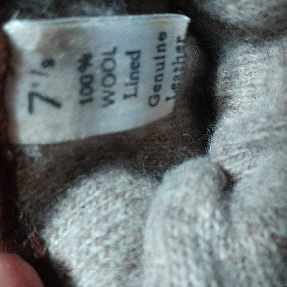 AC DOESKIN LEATHER Wool Lined Tasseled CHOCOLATE Gloves NWOT - Picture 4 of 6